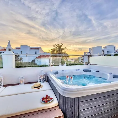 Stunning 2-bedroom Retreat In Vale Do Lobo Villa