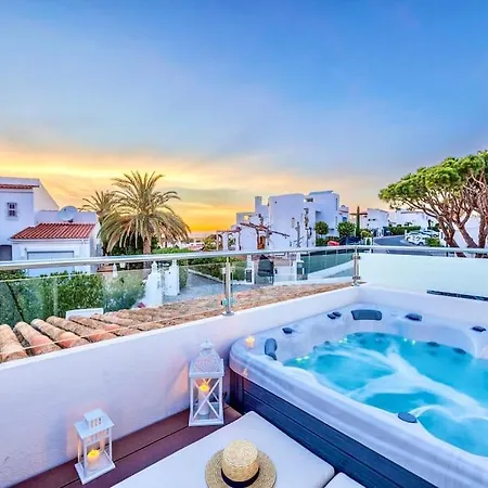 Stunning 2-bedroom Retreat In Vale Do Lobo Villa *
