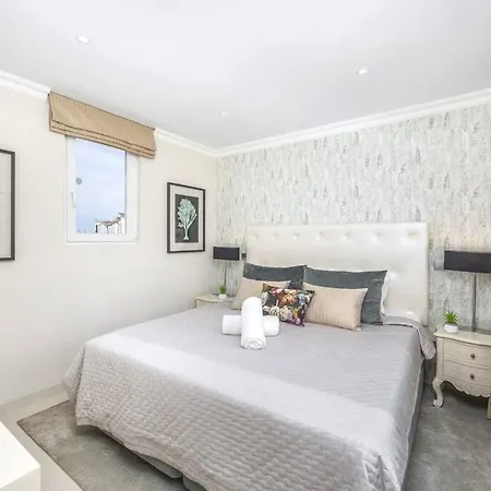 Villa Stunning 2-bedroom Retreat In Vale Do Lobo