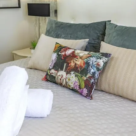Stunning 2-bedroom Retreat In Vale Do Lobo * 阿尔曼萨