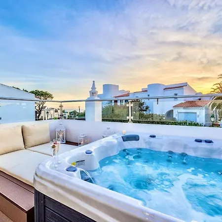 Stunning 2-bedroom Retreat In Vale Do Lobo Villa Almancil
